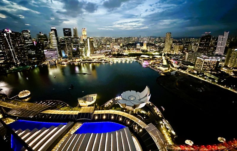 Marina Bay und Esplanade vom Marina Bay Sands SkyPark