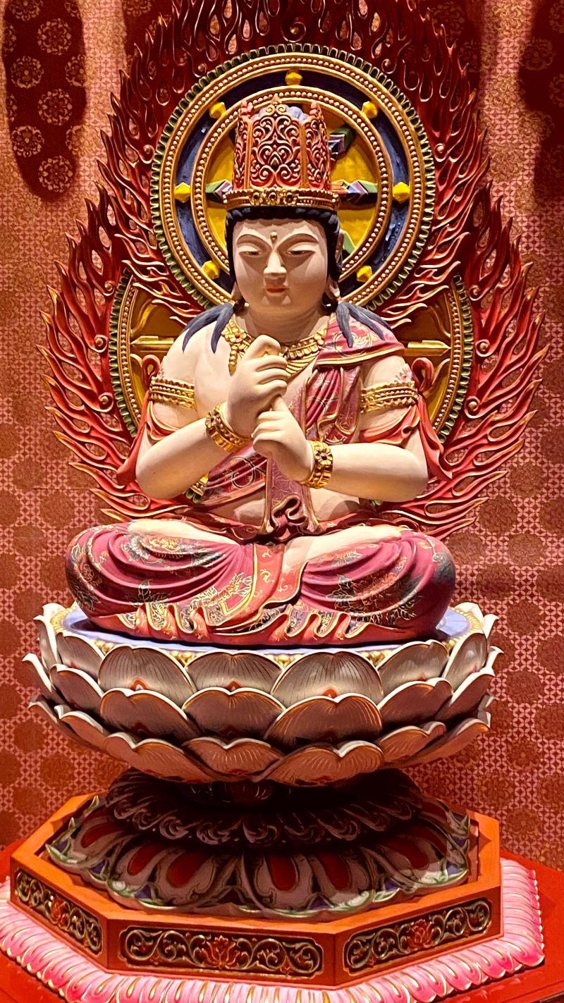 Vairocana-Buddha im Buddha Tooth Relic Temple Singapur